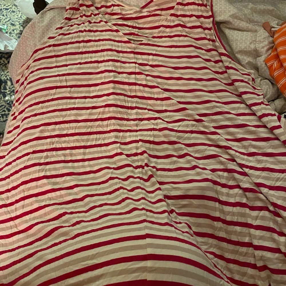 Pink white and tan gently used terra and sky 4x dress